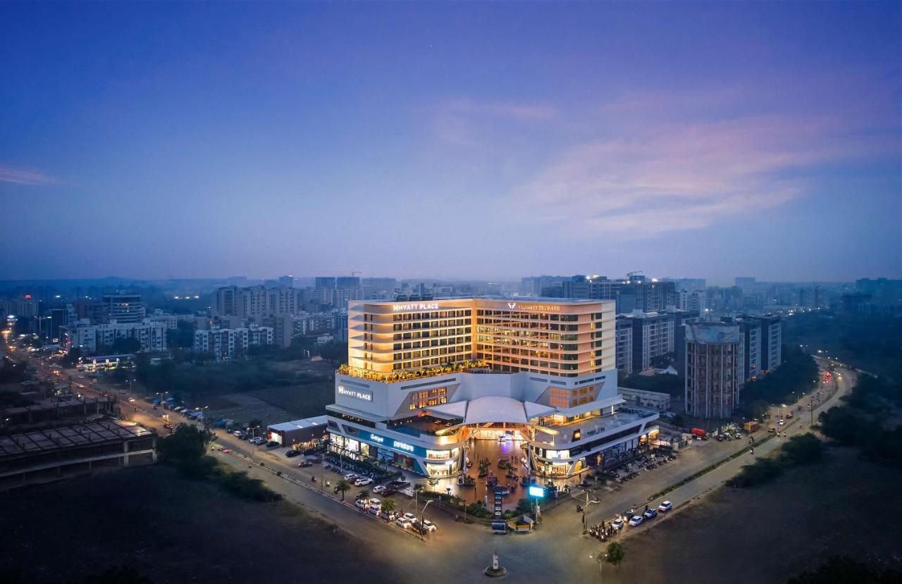 Hyatt Place Вадодара Екстериор снимка